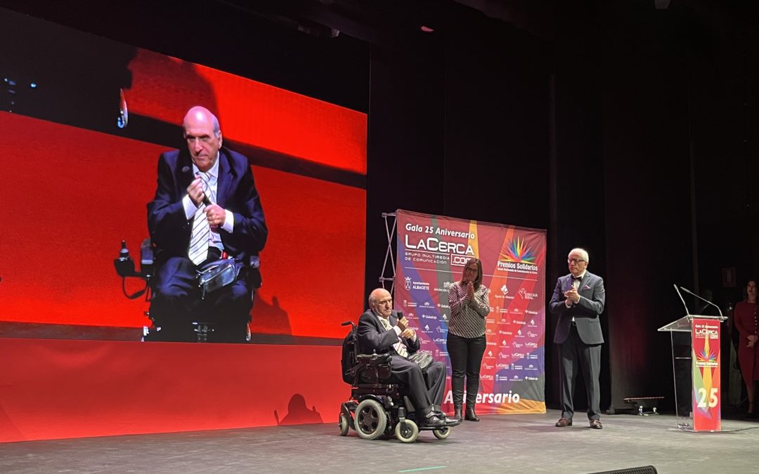 CLM Inclusiva COCEMFE es reconocida en los Premios Solidarios de la XXV Gala Aniversario de La Cerca